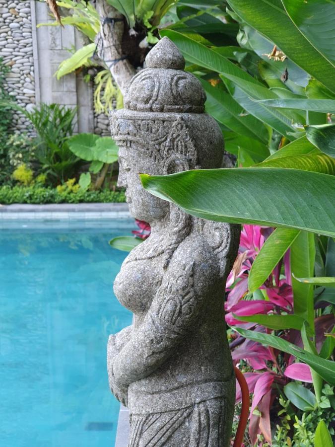 Ubud Paras Villa Extérieur photo